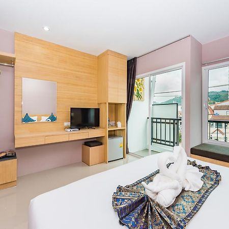 Royal Luxury Hotel Patong Exterior foto