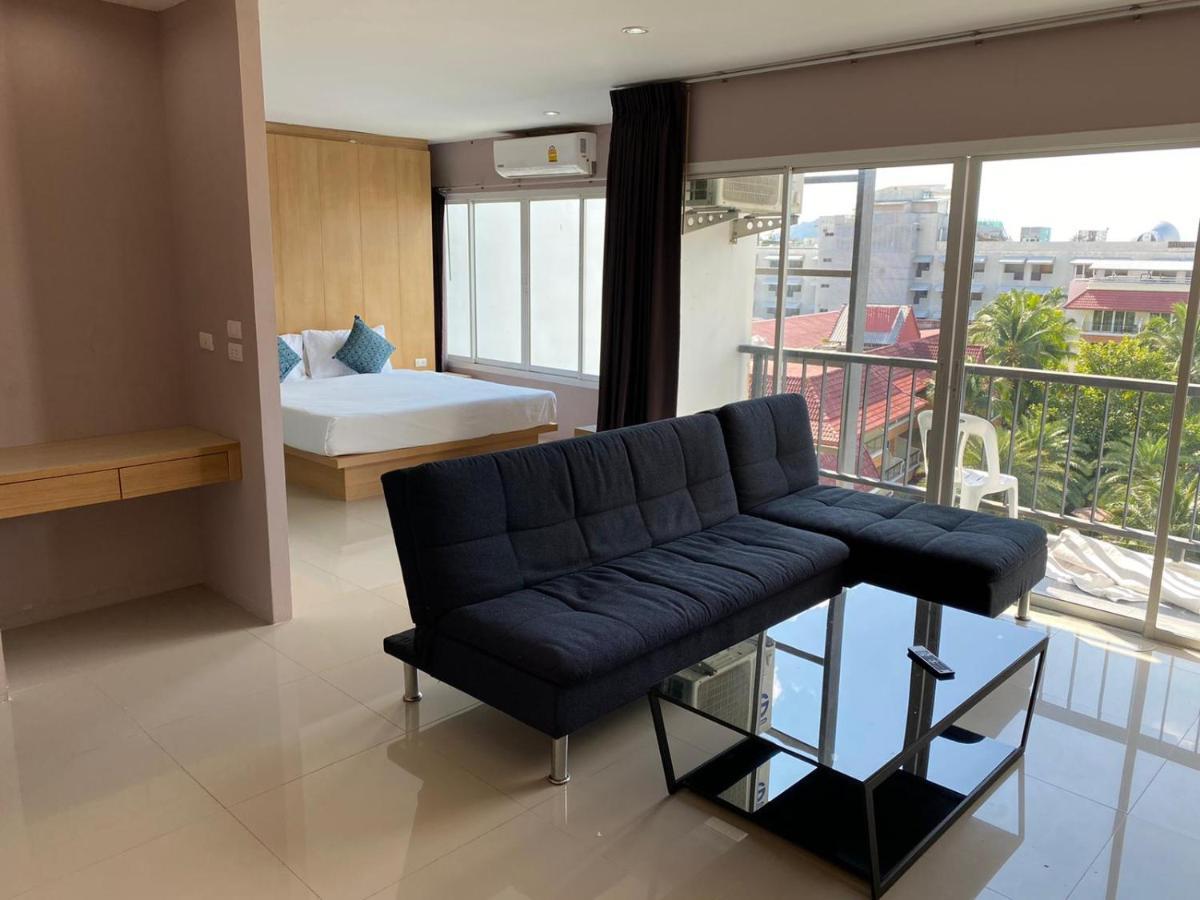 Royal Luxury Hotel Patong Exterior foto
