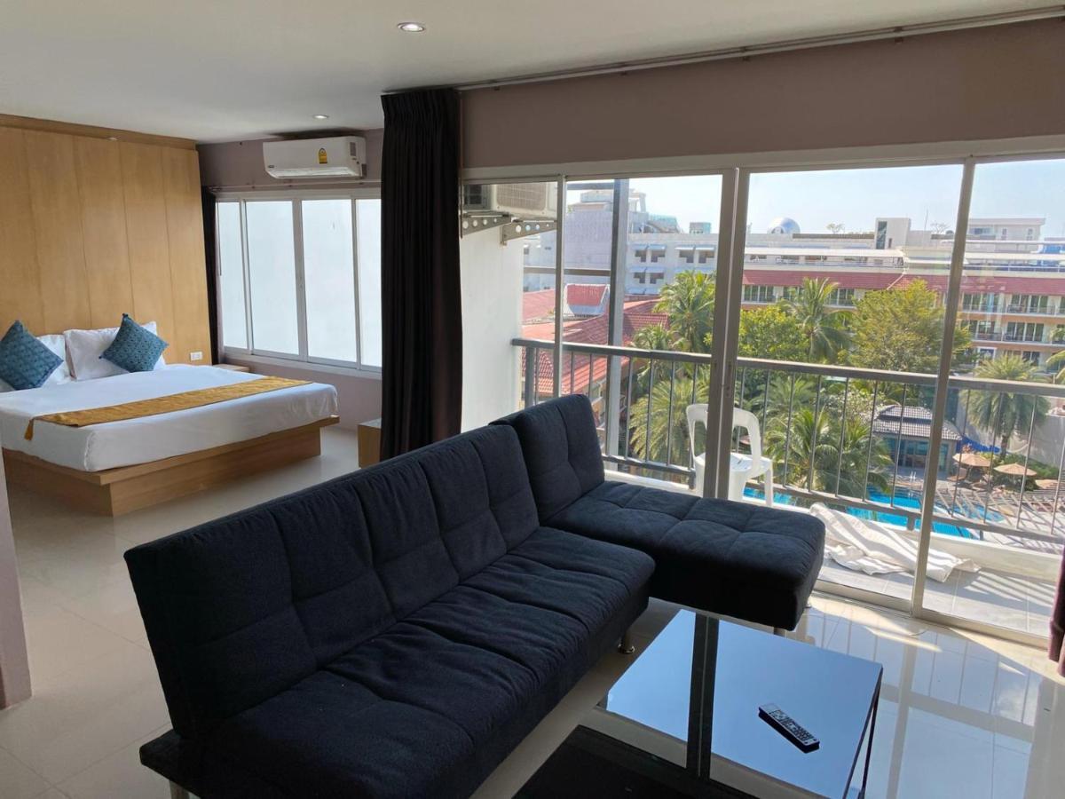 Royal Luxury Hotel Patong Exterior foto